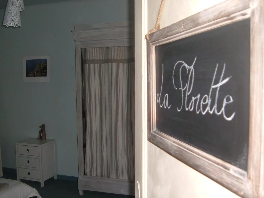 Villa Lumieres Goult 3*,