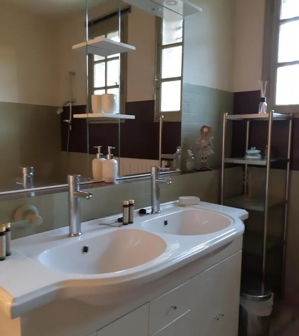 Villa Lumieres Goult Bed & Breakfast